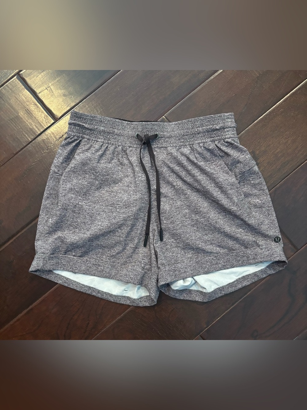 Lululemon Spring Break Away Short 4-way Stretch 3"
Heather Lux Multi Black